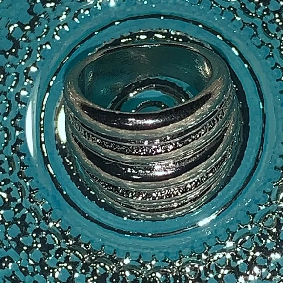 Silver Ring - Picture 6 of 12